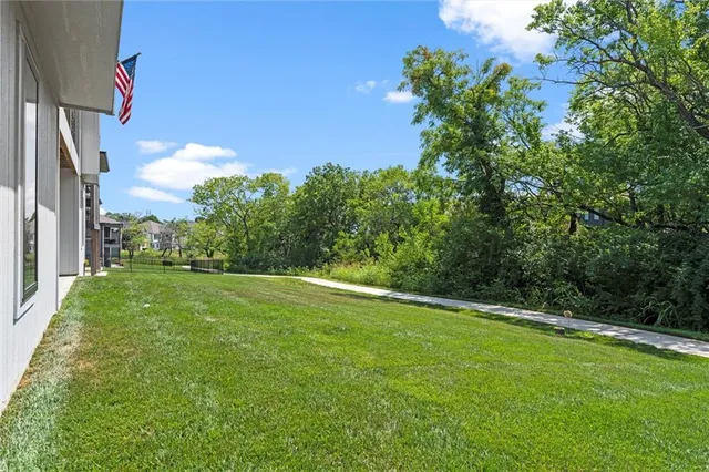 $725,000 | 22615 West 87th Terrace, Lenexa, KS 66227