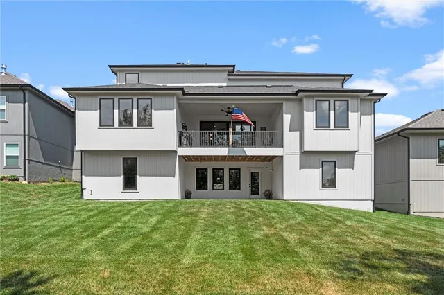 $725,000 | 22615 West 87th Terrace, Lenexa, KS 66227