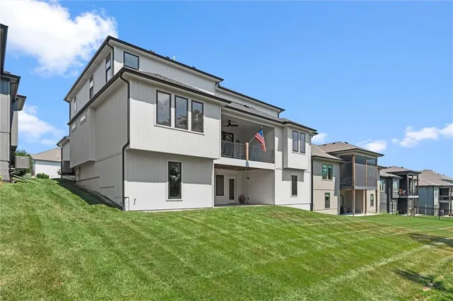 $725,000 | 22615 West 87th Terrace, Lenexa, KS 66227