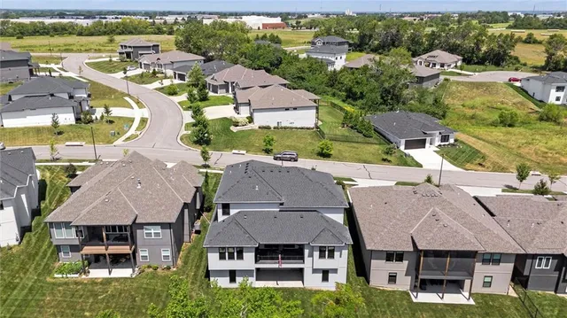 $725,000 | 22615 West 87th Terrace, Lenexa, KS 66227