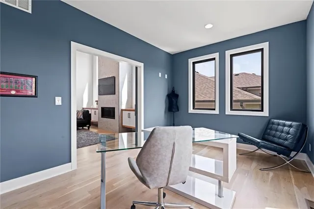 $725,000 | 22615 West 87th Terrace, Lenexa, KS 66227