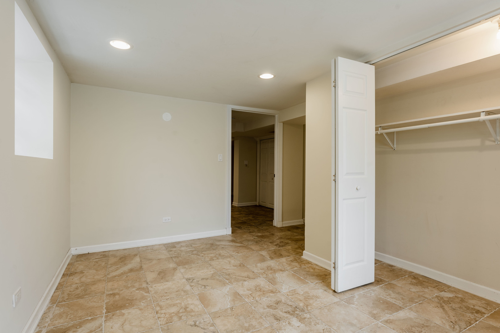 Undisclosed Address Chicago, IL 60614 - Photo 20 of 27 a view of an empty room