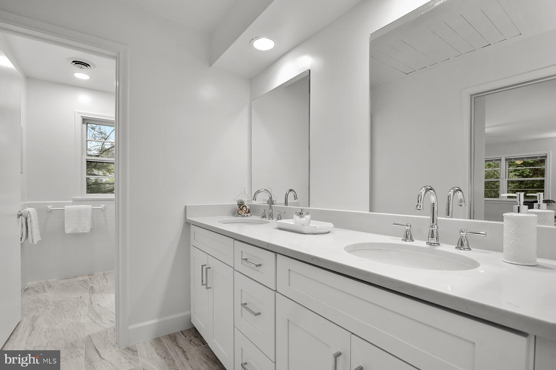 5000 Westpath Terrace Bethesda, MD 20816 - Photo 22 of 44