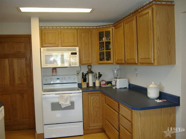 8921 Fritz Road Fort Wayne, IN 46818 - Photo 5 of 22