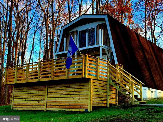 $339,900 | 1659 South Lakeshore Drive, Louisa, VA 23093