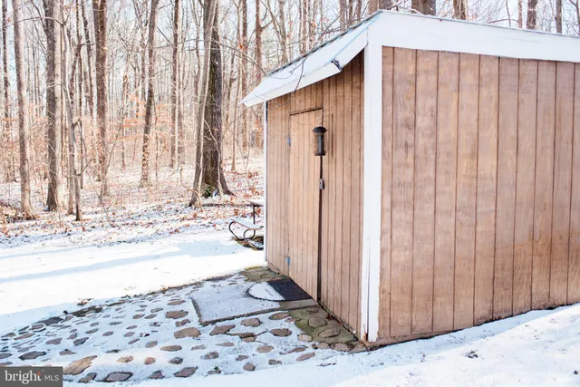 a view of a entryway door of the house