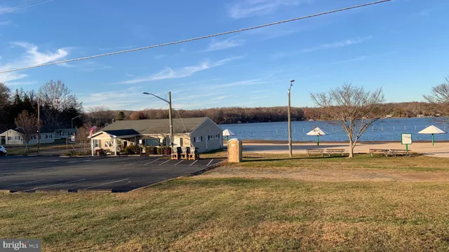 $339,900 | 1659 South Lakeshore Drive, Louisa, VA 23093