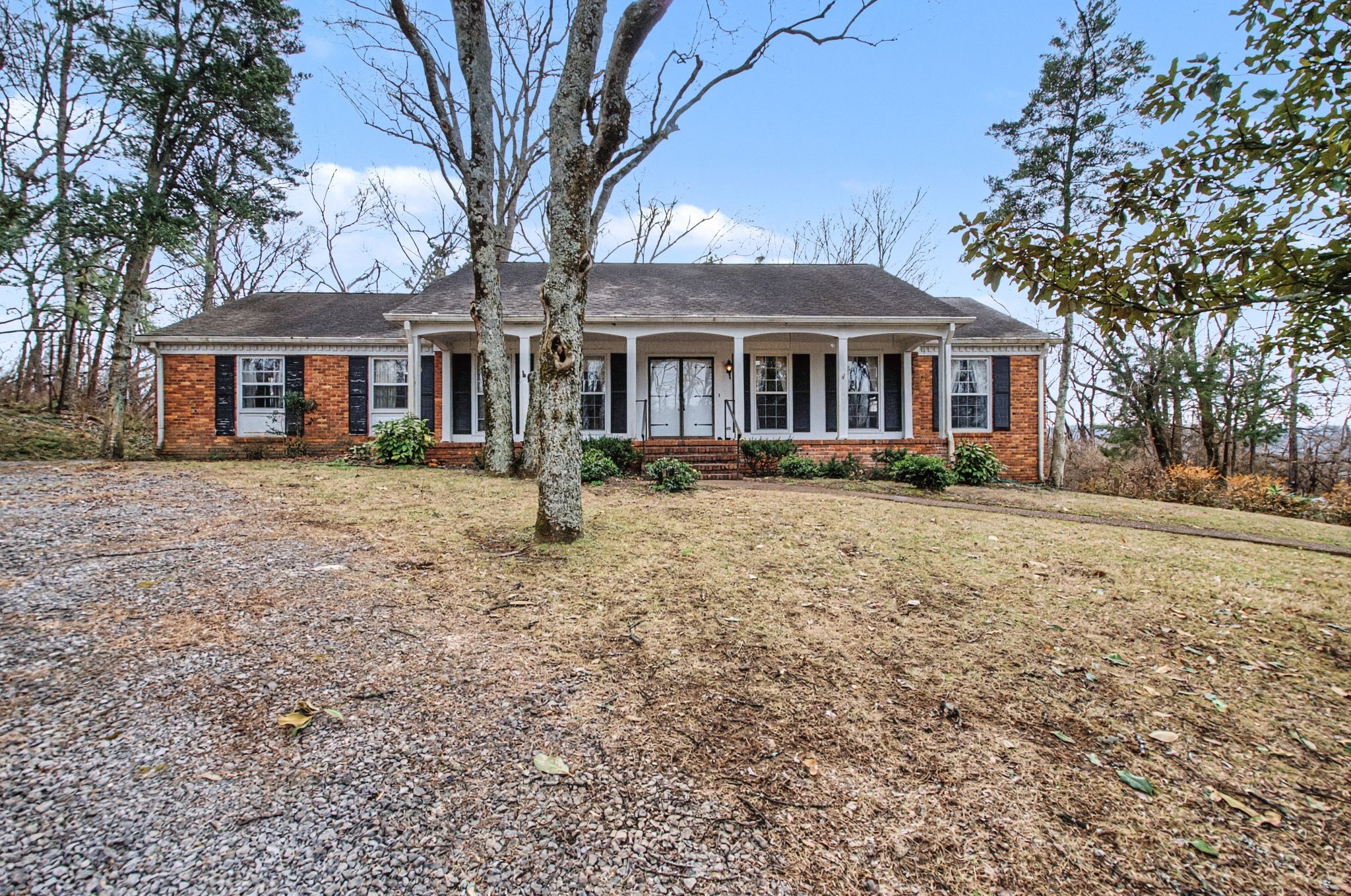 711 Sneed Road West Franklin, TN 37069 - Photo 3 of 21 Gallery Image 3