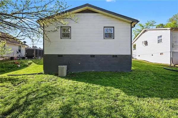 $169,900 | 120 Highland Avenue, Thomasville, NC 27360