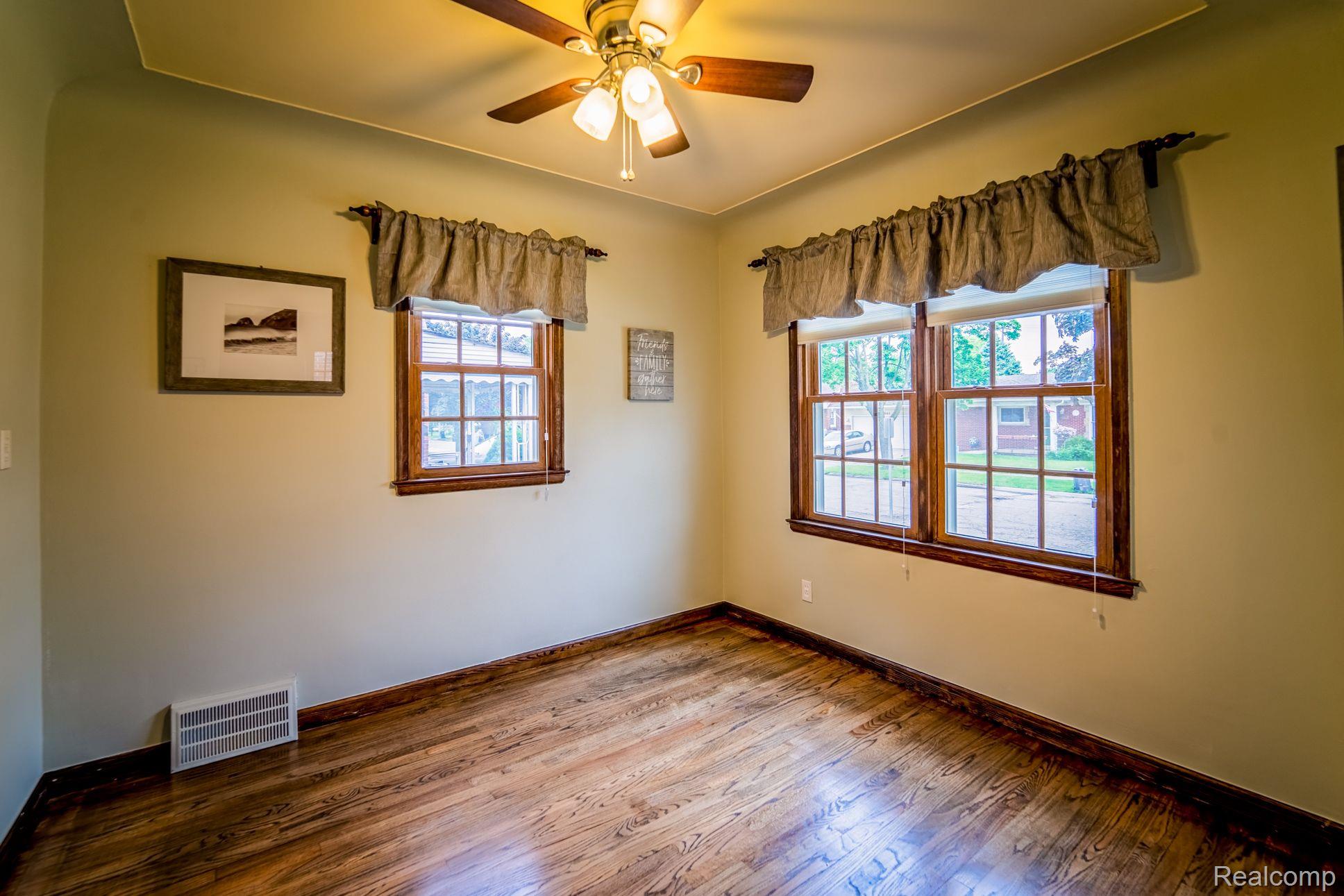 18254 Reed Street Melvindale, MI 48122 - Photo 6 of 17 Gallery Image 6