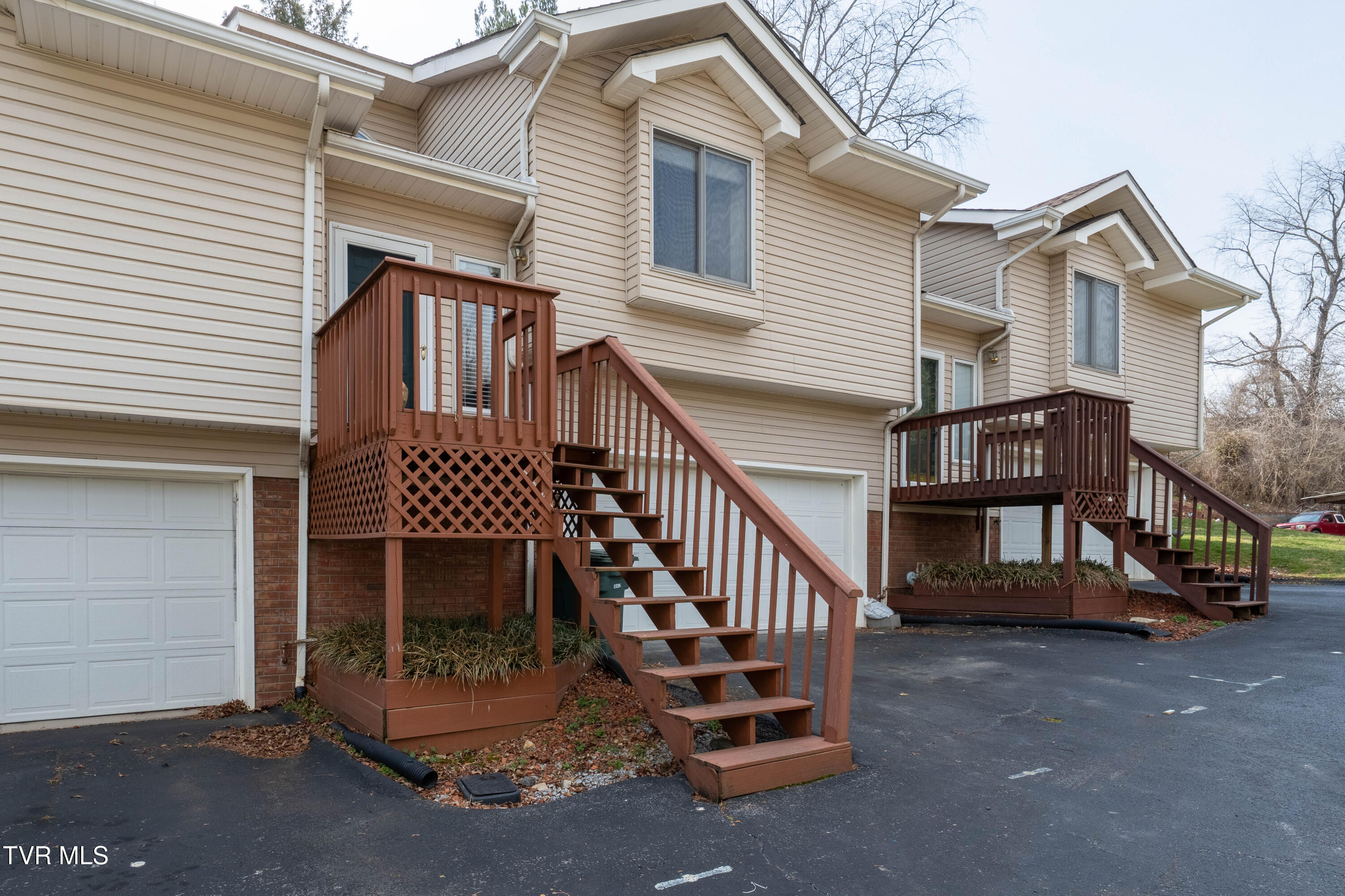 105 Cedar Grove Road, Unit 5 Johnson City, TN 37601 - Photo 2 of 34 105 Cedar Grove Rd (3 of 34)