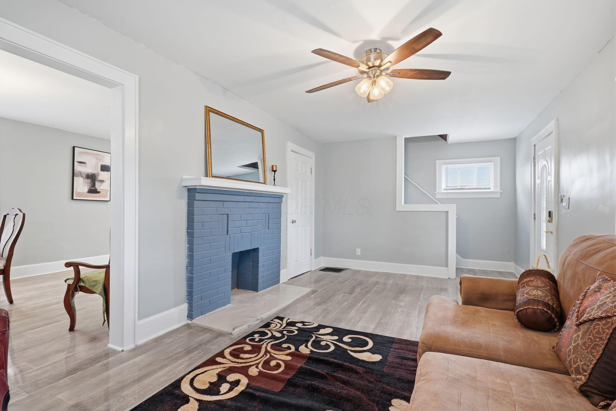 2268 Ridgeway Avenue Columbus, OH 43219 - Photo 6 of 47