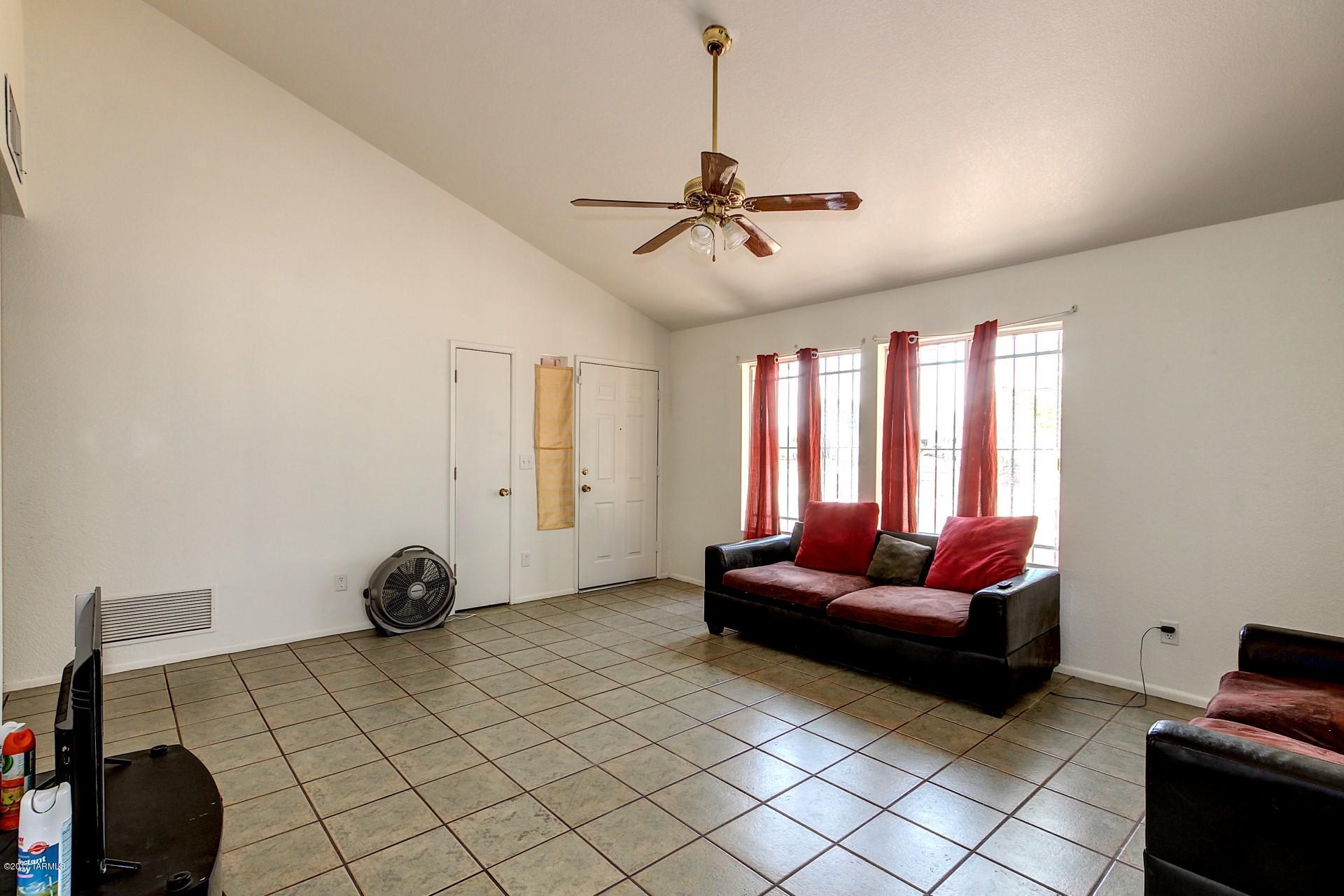 5430 South Wembly Road Tucson, AZ 85746 - Photo 6 of 24 Gallery Image 6