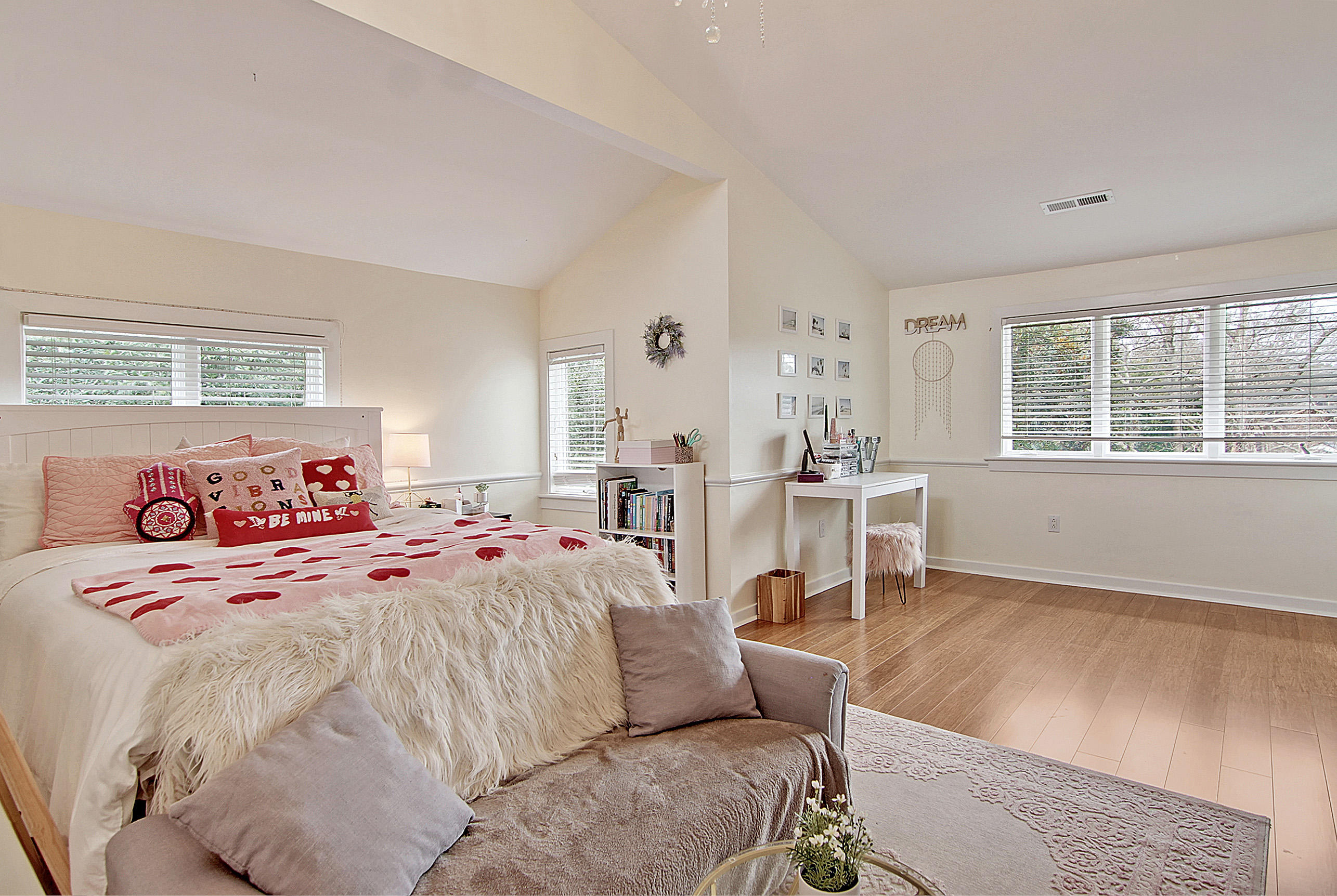 808 Milldenhall Road Mount Pleasant, SC 29464 - Photo 42 of 64 Guest Bedroom upstairs 1