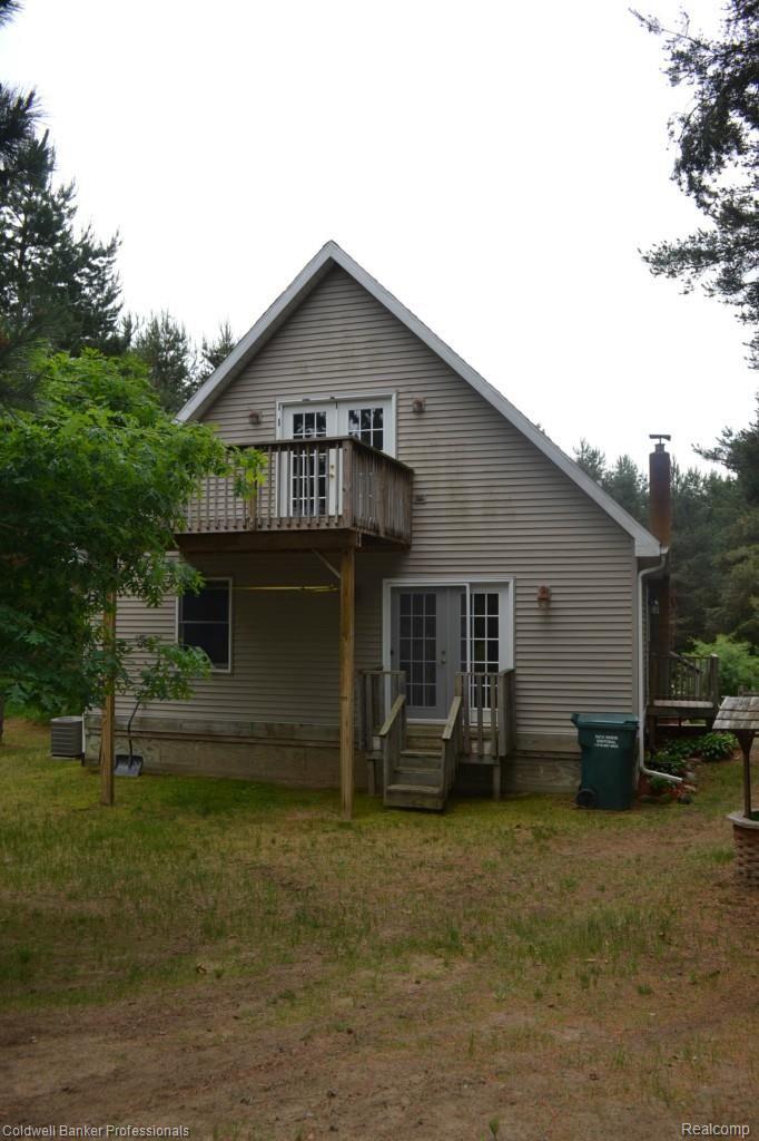 3754 Barnes Lake Road Columbiaville, MI 48421 - Photo 8 of 35 014.jpg