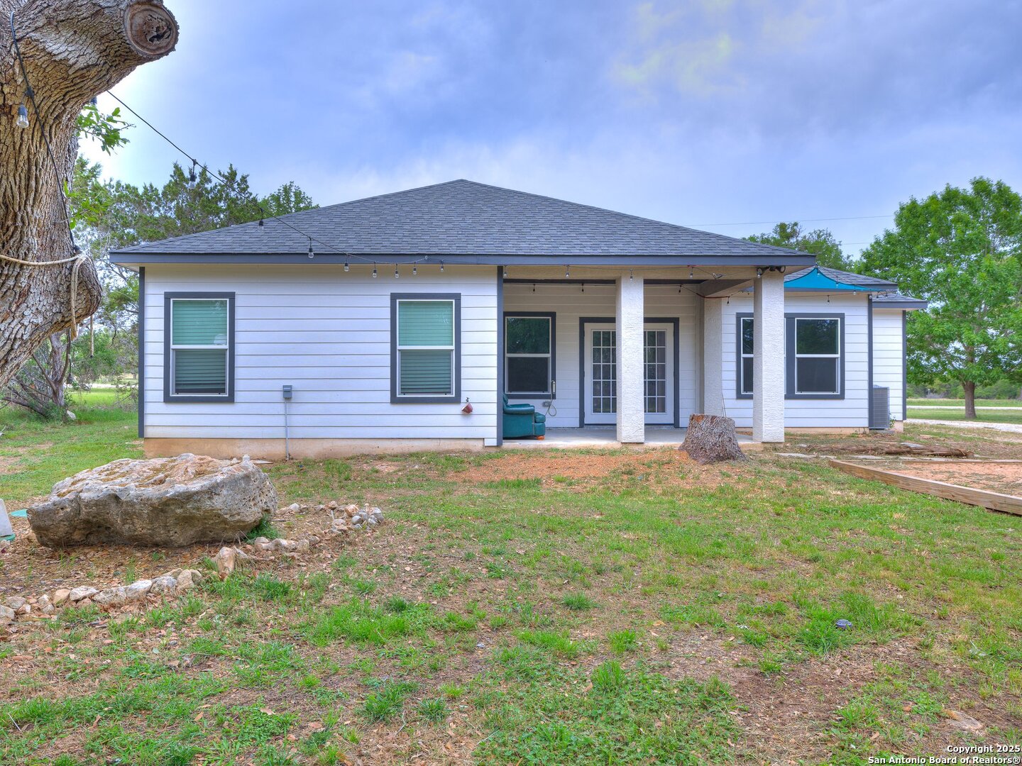 656 Fawn Drive Spring Branch, TX 78070 - Photo 5 of 42
