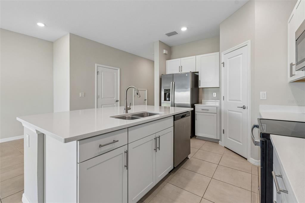 2470 Paravane Way Wesley Chapel, FL 33543 - Photo 16 of 47