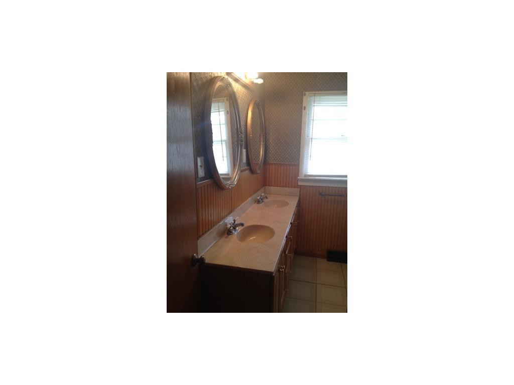 702 Sycamore Road Graham, NC 27253 - Photo 11 of 19 Gallery Image 11