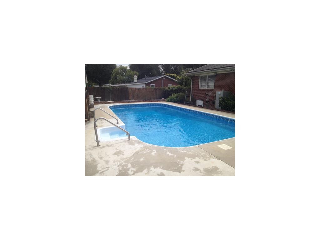 702 Sycamore Road Graham, NC 27253 - Photo 16 of 19 Gallery Image 16