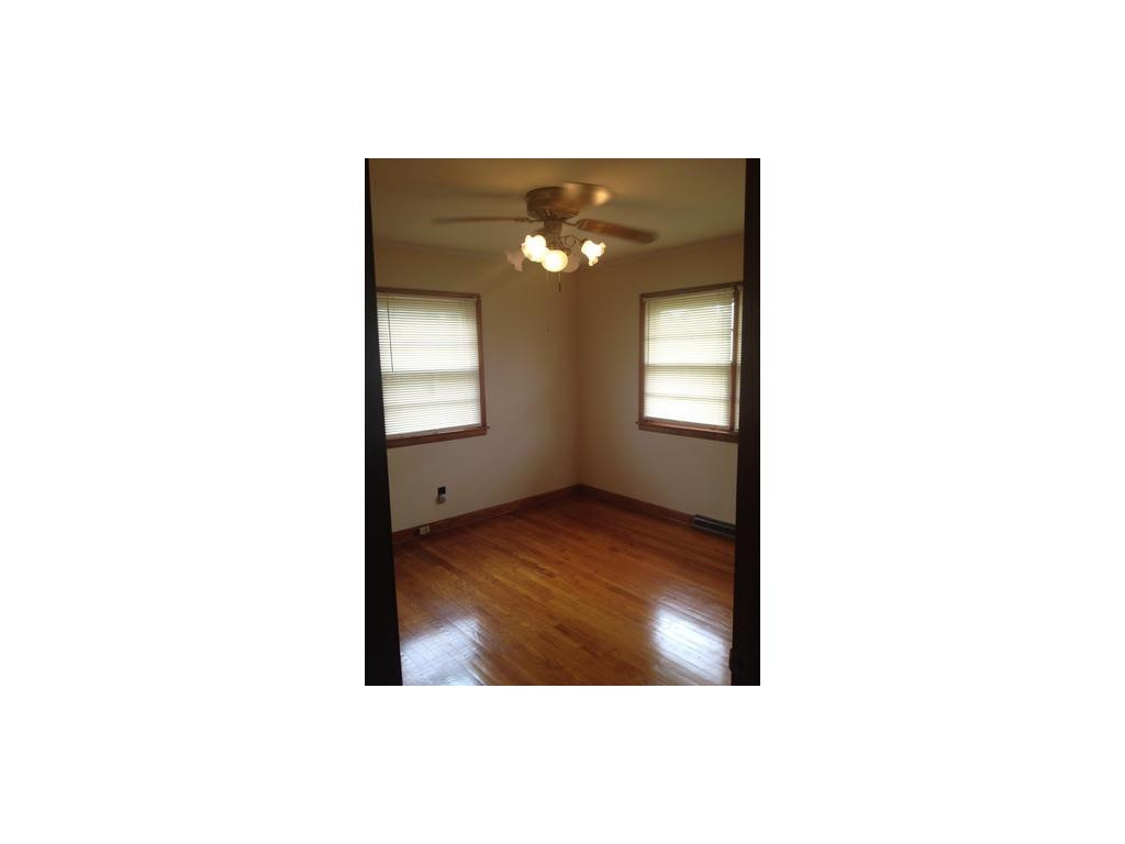 702 Sycamore Road Graham, NC 27253 - Photo 8 of 19 Gallery Image 8