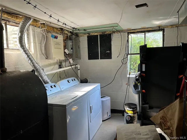 $2,150 | 102 Overocker Road, Unit 2, Poughkeepsie, NY 12603