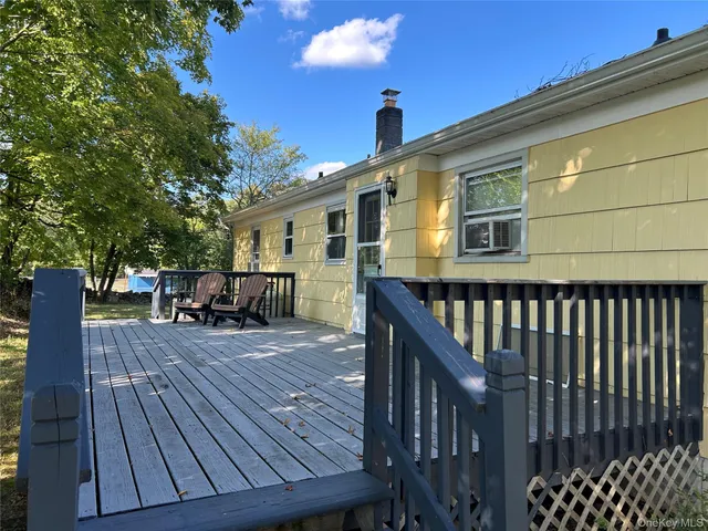 $2,150 | 102 Overocker Road, Unit 2, Poughkeepsie, NY 12603