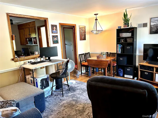 $2,150 | 102 Overocker Road, Unit 2, Poughkeepsie, NY 12603