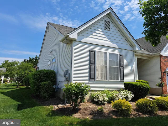 $389,000 | 14 Goldfinch Drive, Hamilton, NJ 08690