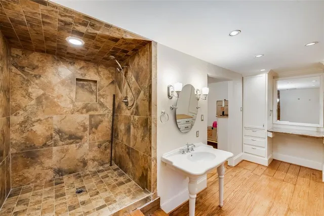 $639,999 | 32150 Farm To Market 429, Terrell, TX 75161