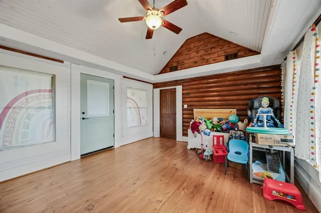 $639,999 | 32150 Farm To Market 429, Terrell, TX 75161