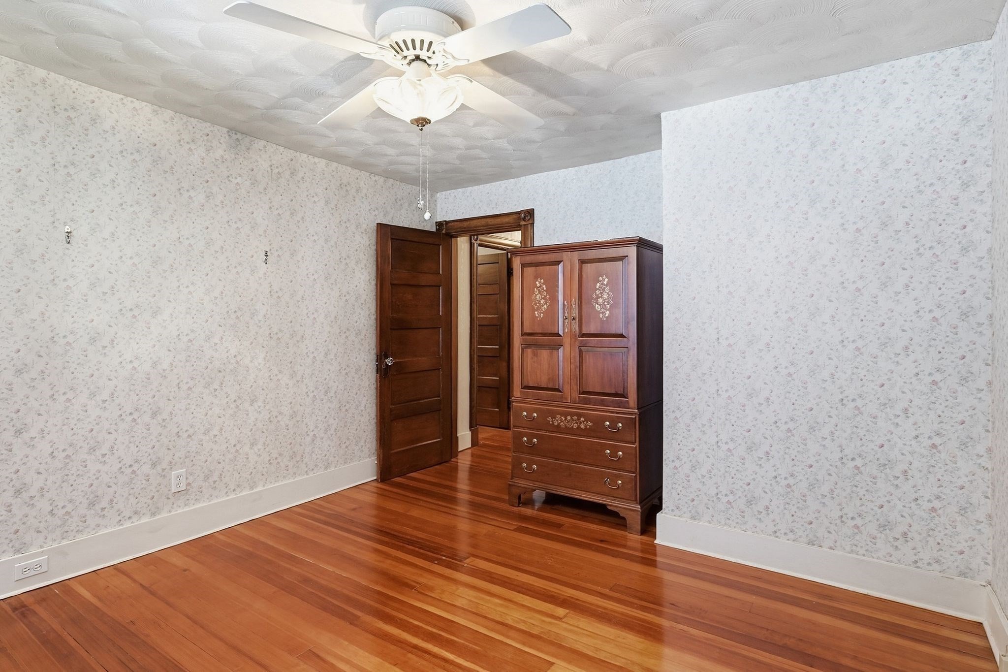 46 Rush Street Springfield, MA 01109 - Photo 27 of 40 Gallery Image 27