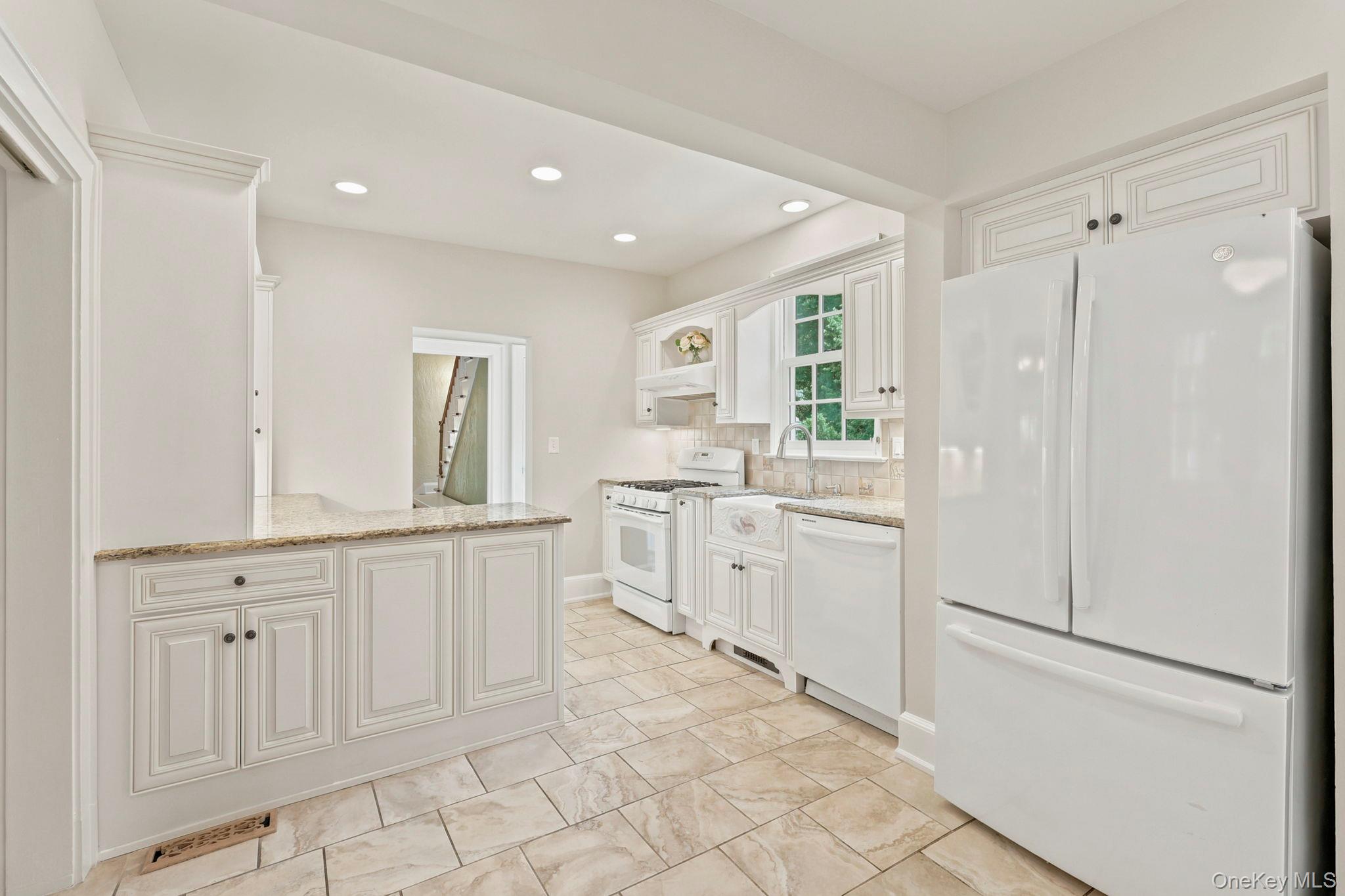 44 Beach Road Ossining, NY 10562 - Photo 9 of 45
