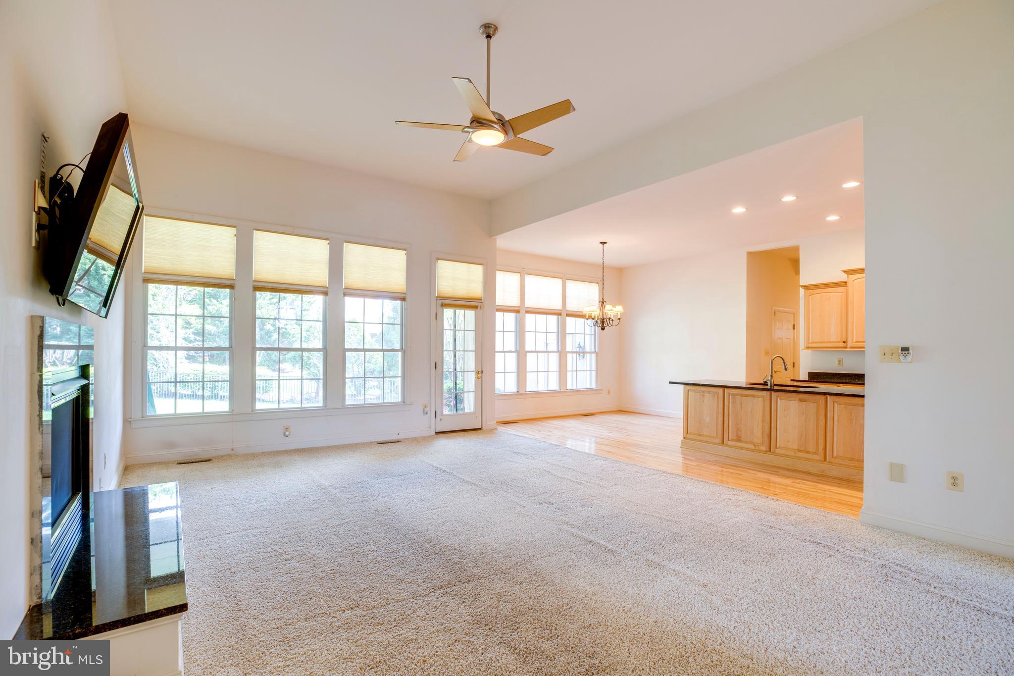 8277 Roxborough Loop Gainesville, VA 20155 - Photo 19 of 85