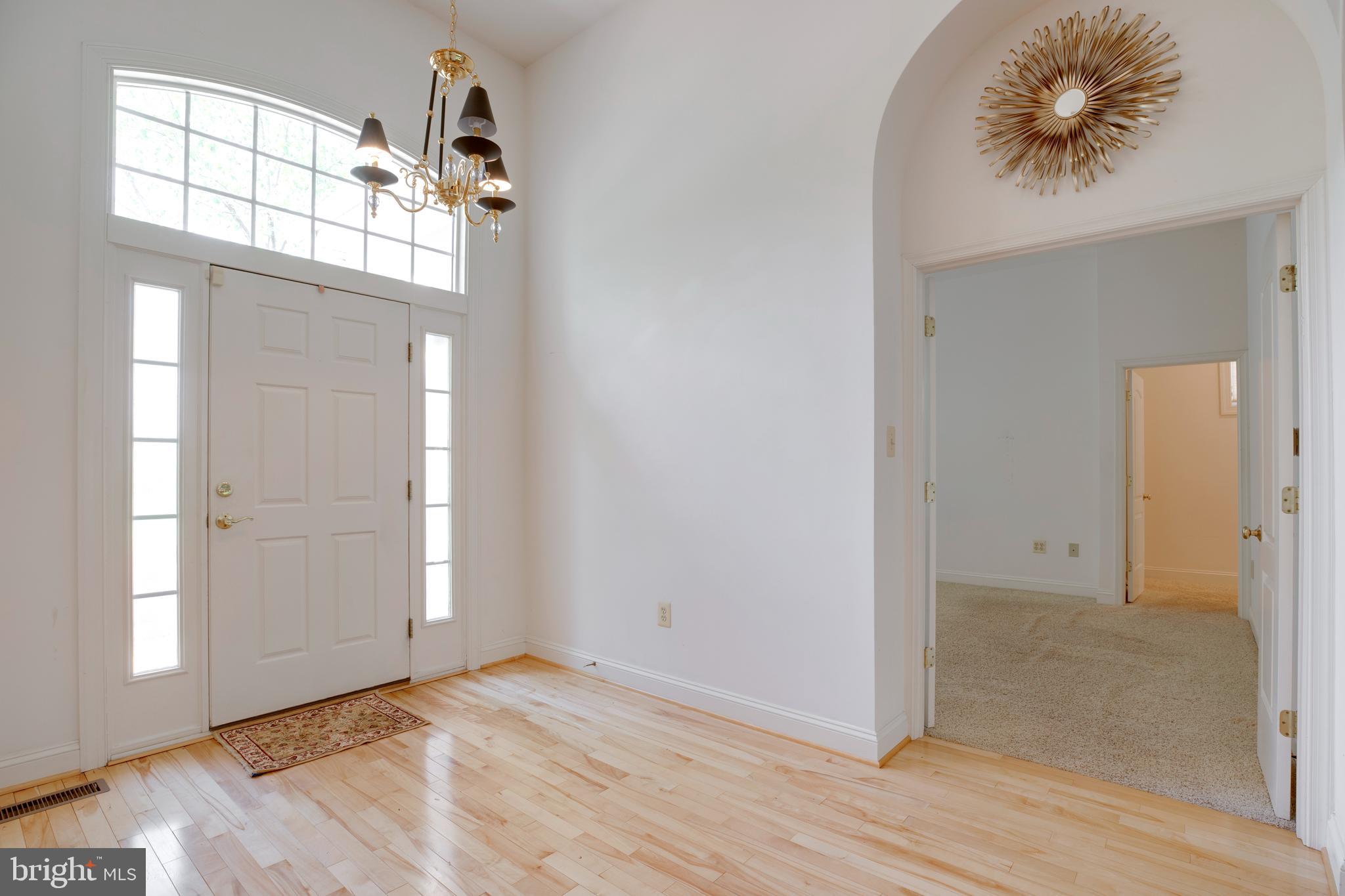 8277 Roxborough Loop Gainesville, VA 20155 - Photo 4 of 85