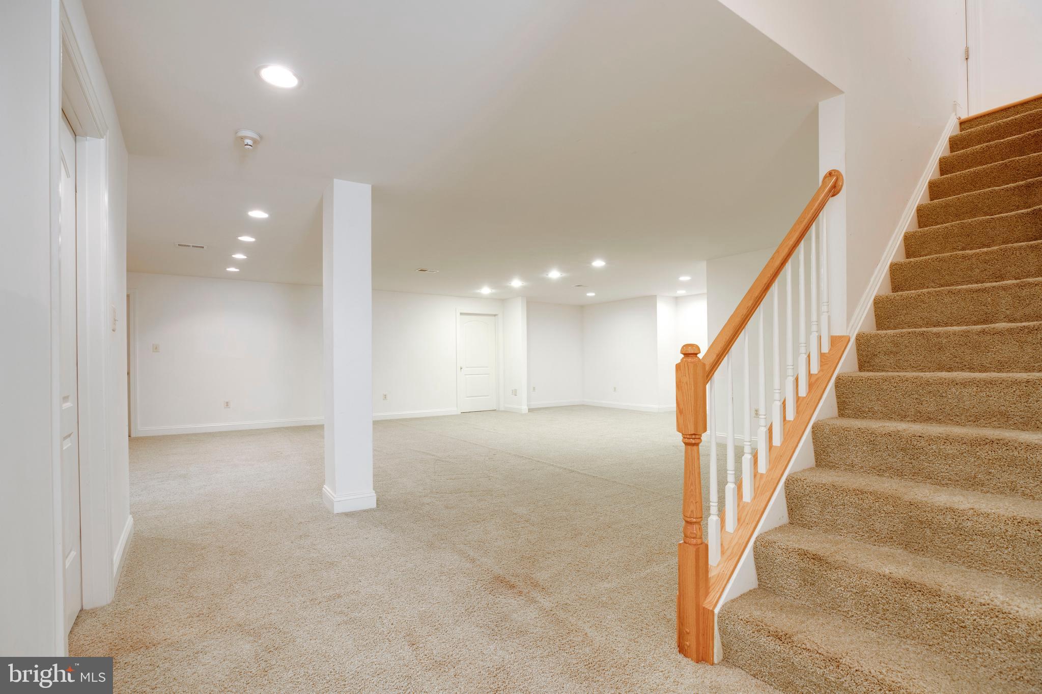 8277 Roxborough Loop Gainesville, VA 20155 - Photo 52 of 85 a view of an entryway