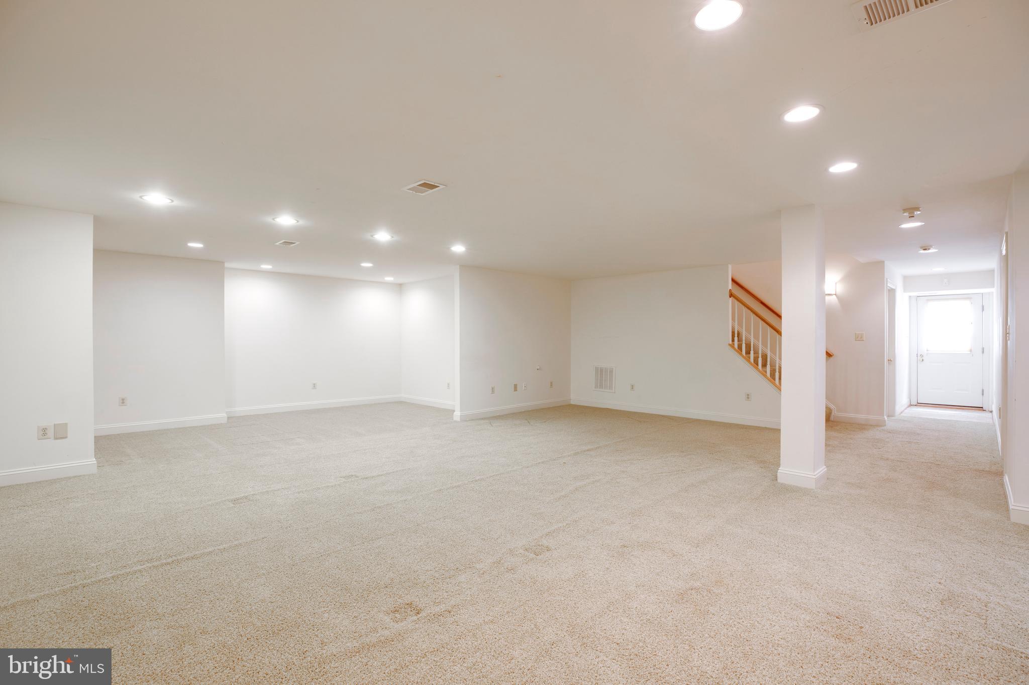 8277 Roxborough Loop Gainesville, VA 20155 - Photo 55 of 85