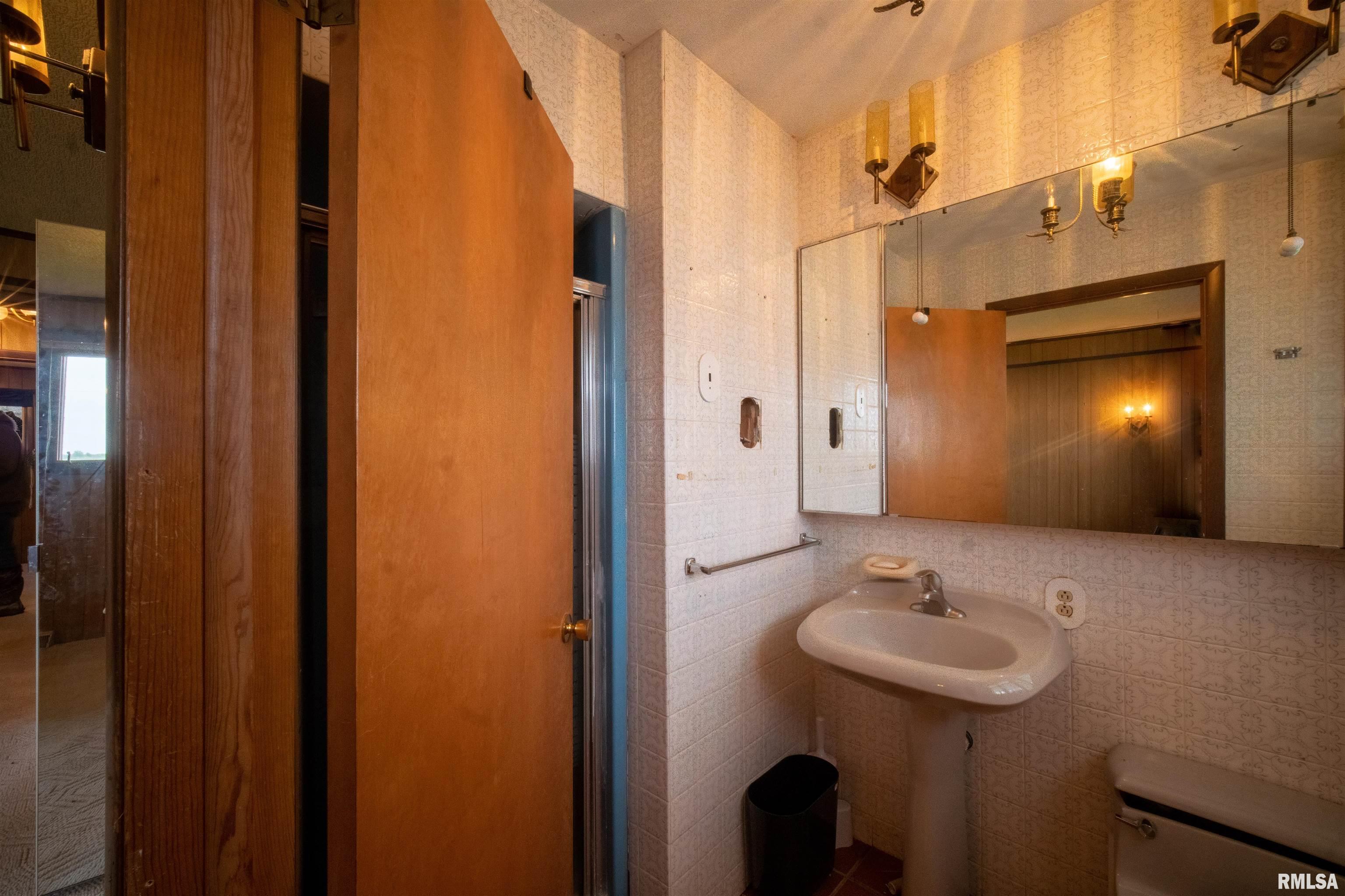 512 West Main Street Victoria, IL 61485 - Photo 10 of 19 Gallery Image 10