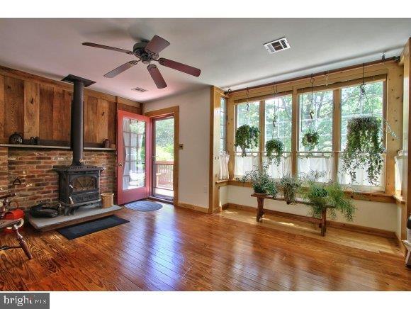 148 Riptide Avenue Manahawkin, NJ 08050 - Photo 2 of 24 Gallery Image 2