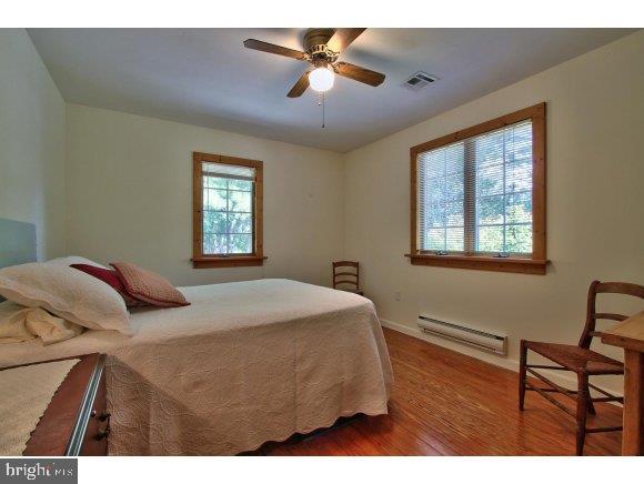 148 Riptide Avenue Manahawkin, NJ 08050 - Photo 12 of 24 Gallery Image 12