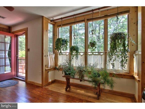 148 Riptide Avenue Manahawkin, NJ 08050 - Photo 4 of 24 Gallery Image 4
