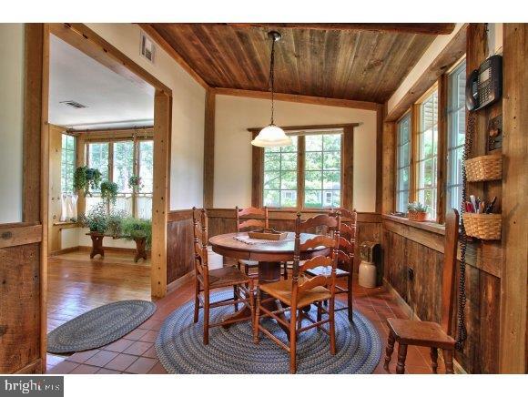 148 Riptide Avenue Manahawkin, NJ 08050 - Photo 8 of 24 Gallery Image 8