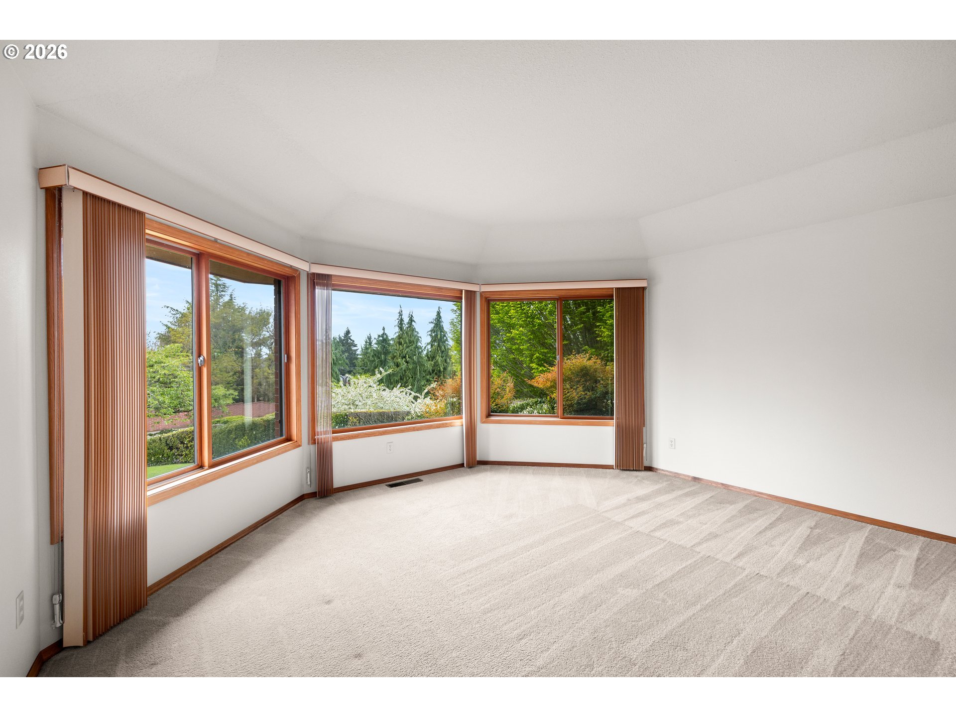 15565 Southwest Roshak Road Portland, OR 97224 - Photo 6 of 42