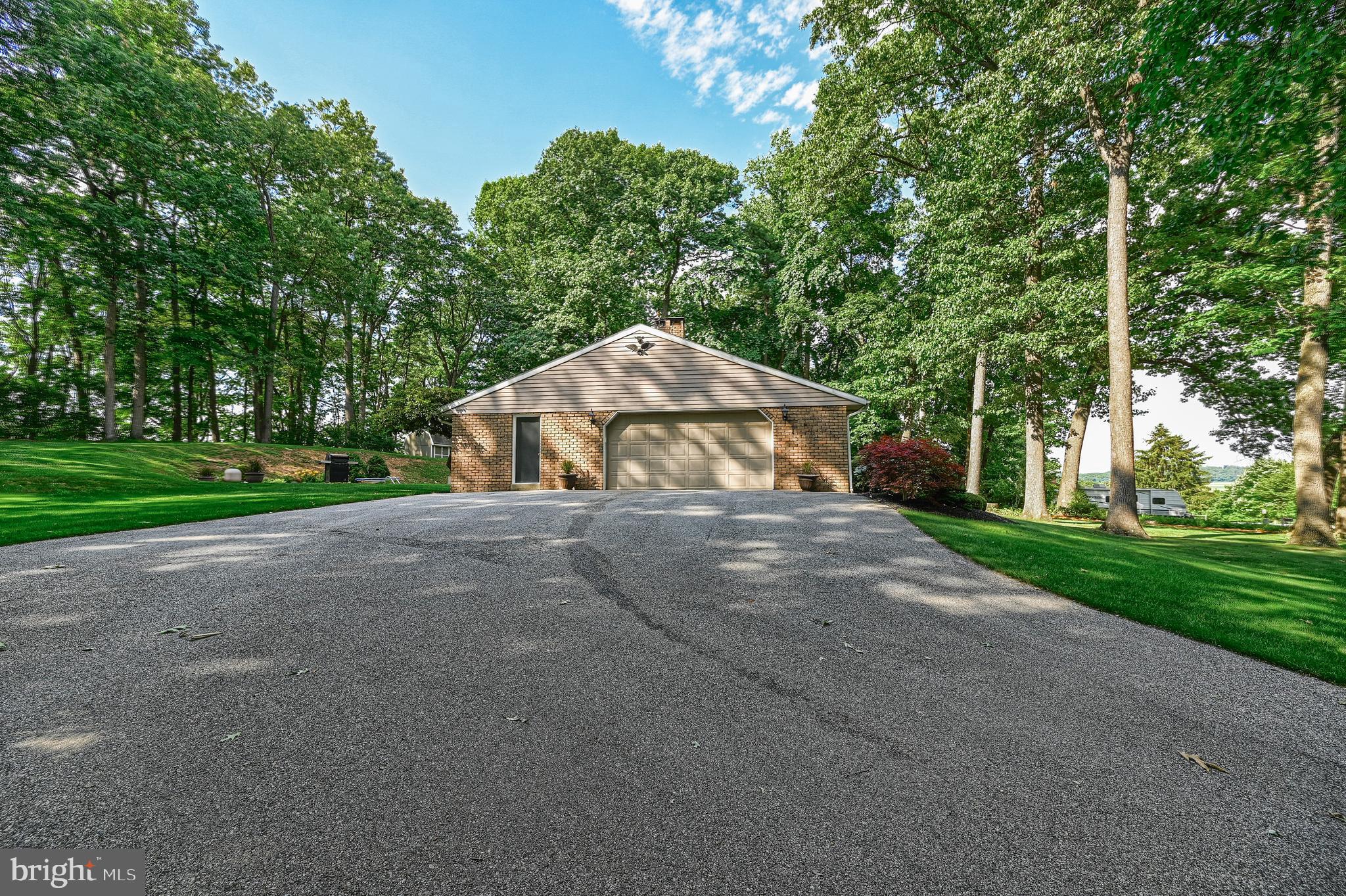 3081 Markle Road York, PA 17408 - Photo 4 of 64 Gallery Image 4