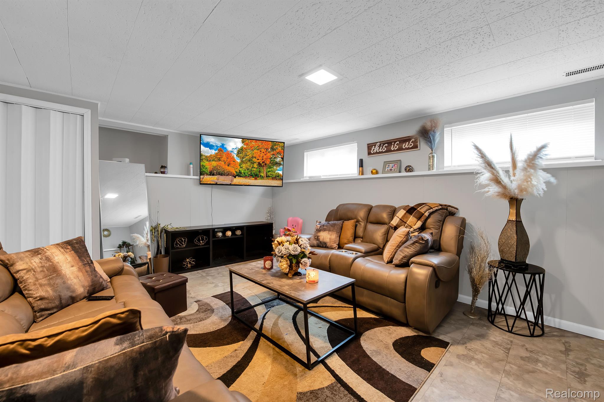 15261 Common Road Roseville, MI 48066 - Photo 21 of 26 Gallery Image 21
