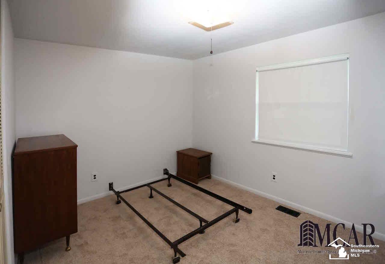 2400 Lasalle Road Monroe, MI 48162 - Photo 16 of 22 21289295-15.JPG