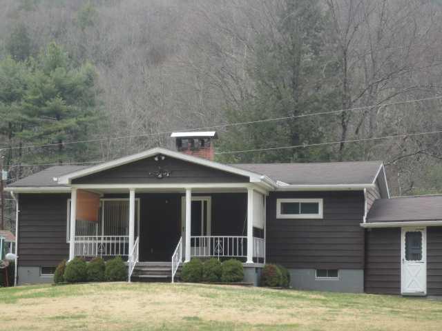 Exterior Front. Hunting/fishing paradise! Venango County, Clinton Twp, Kennerdell PA