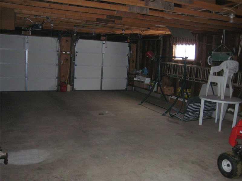 135 Barry Road Polk, PA 16342 - Photo 8 of 10 Parking Lot/Garage.