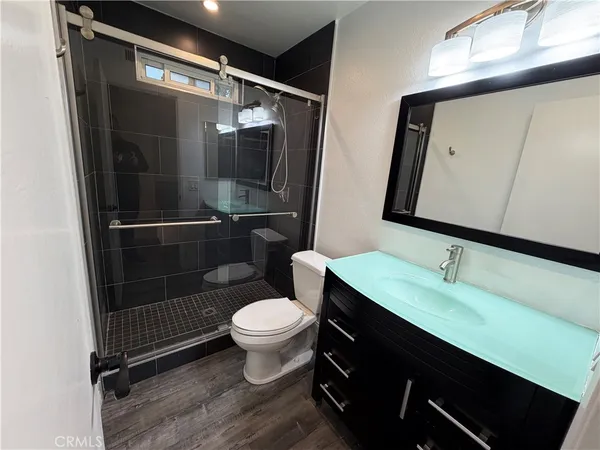 $3,250 | 18333 Hatteras Street, Unit 62, Tarzana, CA 91356