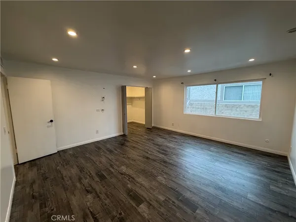 $3,250 | 18333 Hatteras Street, Unit 62, Tarzana, CA 91356