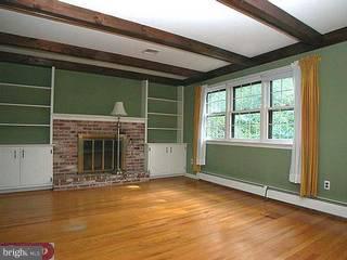 2302 Terwood Road Huntingdon Valley, PA 19006 - Photo 3 of 6 Gallery Image 3